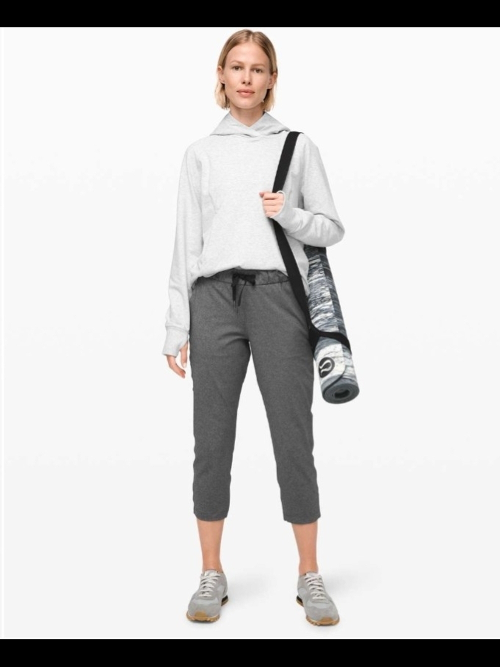 Lululemon On the Fly Crop 23" Stretchy Athleisure Heathered Black Pants